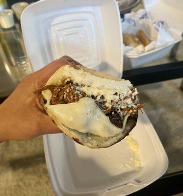 Ropa Vieja Arepa