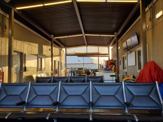 Waiting in Mokulele's terminal for my flight to Molokai.