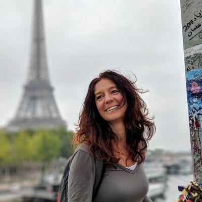 STELLA LOICHOT - West Seattle Health Coach - Her French Approach to Wellness will help you lose weight and establish a healthier lifestyle