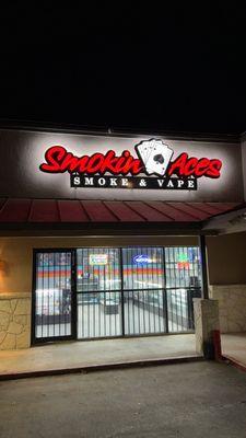 Smokin Aces Smoke and Vape