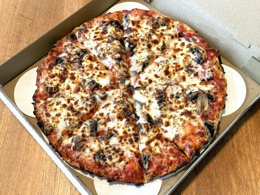 Medium (12") Mushroom Pizza on Traditional Hand-tossed Crust