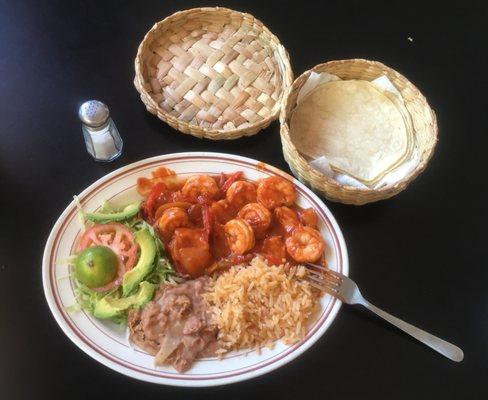 Nice little restaurant// Mexican style shrimp plate with corn tortillas