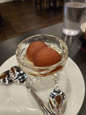 Gulab jamun