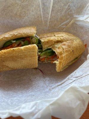 Grilled chicken Vietnamese sandwich