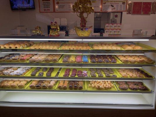 Amazing Donuts 12135 montwood El Paso Texas 79936