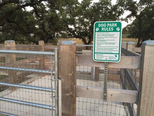 Fenced off-leash dog park in the back.  You can't see it from Be Cave Pkwy.