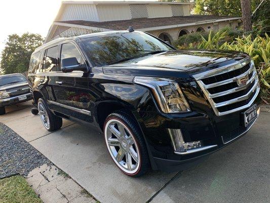 Escalade Getting Premium Package