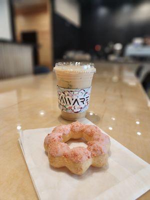 Mint Mojito and Strawberry Shortcake mochi donut