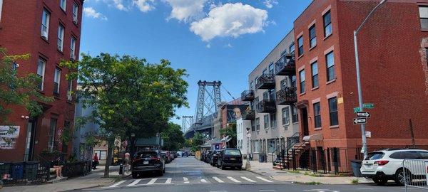 View of Williamsburgh Br. if exiting from private pod side.