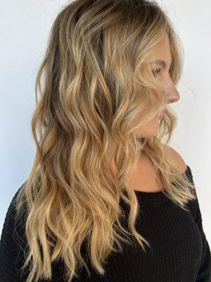 Lived in Bright Blonde Highlights, Babylights, Balayage Hair by Jennessa @heyfoxyj