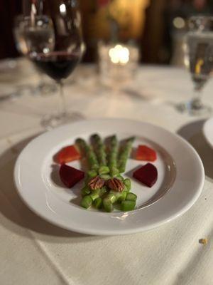 Asparagus and beets salad