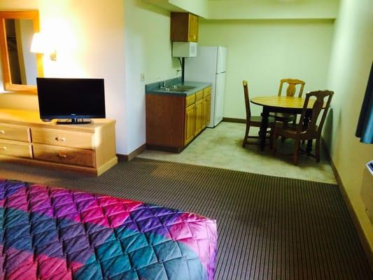 Extended Stay Suites - everything including the kitchen sink