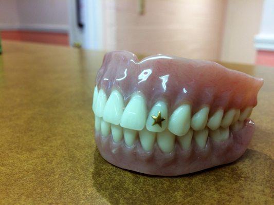 CUSTOMIZED DENTURES   6