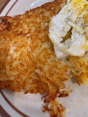 Best Hash Browns Ever - crispy outside, soft inside and buttery!