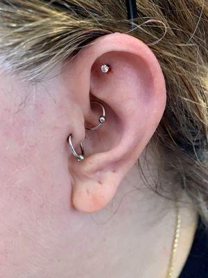 New piercings (tragus and upper cartilage, not the daith)