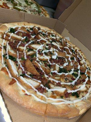 Chicken bacon ranch pizza