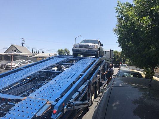 Auto transport (loading of MB onto a trailer)