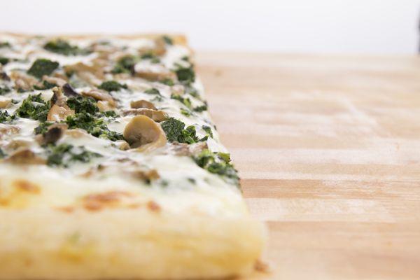 Spinach Specialty...garlic oil, parmesan, spinach, mushrooms and mozzarella.