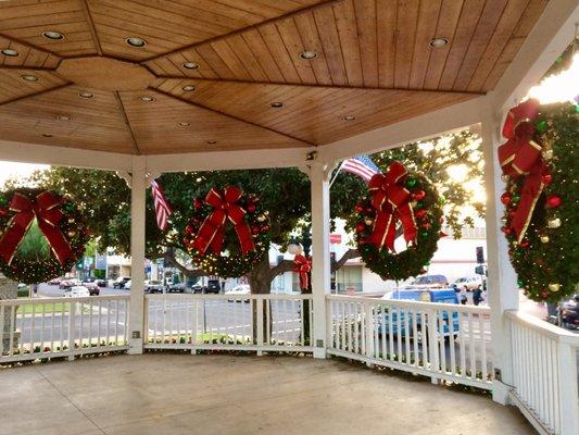 The community bandstand/gazebo is also nicely decorated for the holidays.