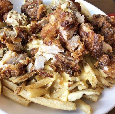 Nashville hot chicken poutine