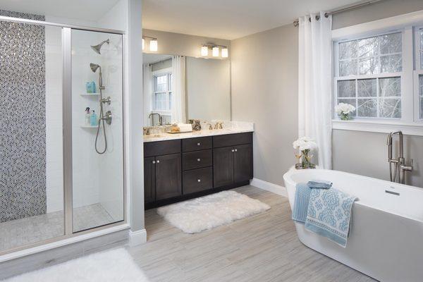 Master Bathroom made with White Carrara Marble