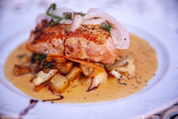 Hemp encrusted Salmon! Photo by janet e. dandridge