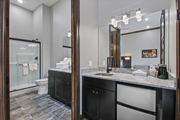 Standard Restroom & wet bar in the King Deluxe with balcony in the Townhouse, located adjacent to the Resort and the Encore