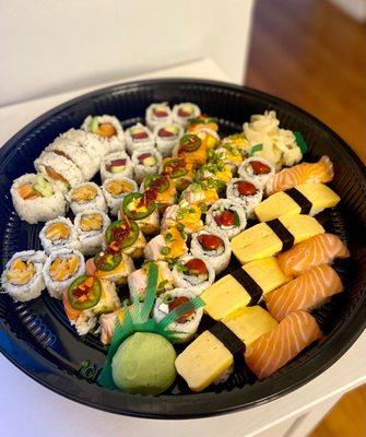 a la carte sushi platter