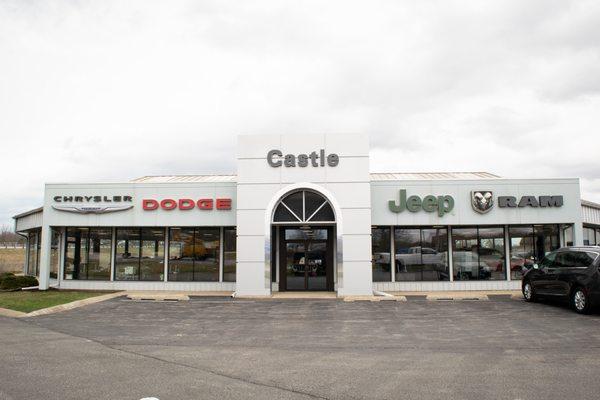 Castle Chrysler Dodge Jeep Ram Dealership in Chesterton, Indiana Exterior