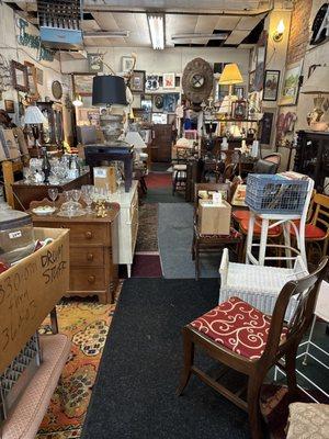 Mom N Pop Antiques