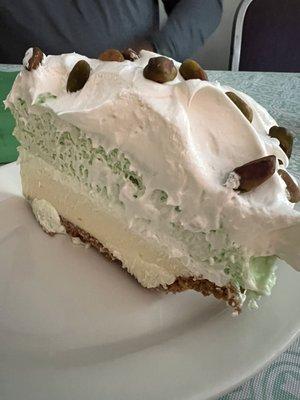 Pistachio Keylime pie, crazy, good!