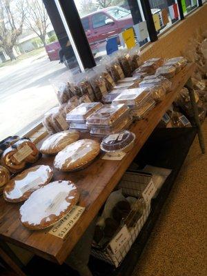 Bakery Table at Yoder's