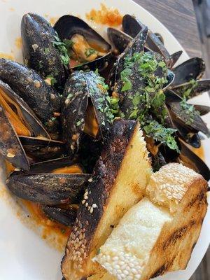 Steamed Mussels