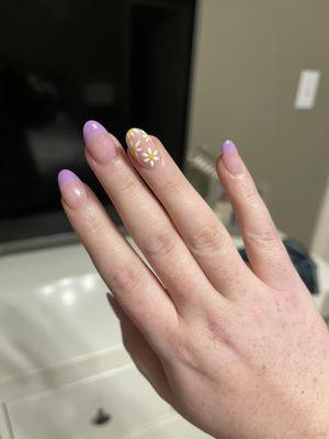 Fresh manicure by Vincent, loved the lavender and daisy combo