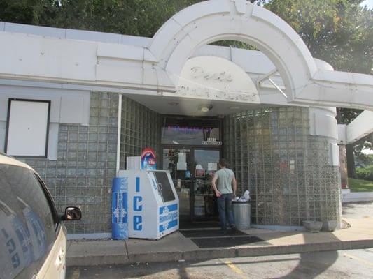 doorway to the liquor store