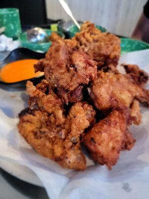 Supposedly Korean Fried Chicken but it's not. It's basically plain @ss chicken they serve with Buffalo sauce not Korean at all.