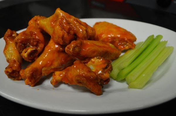 Crispy Naked Wings- Tossed in Buffalo Sauce