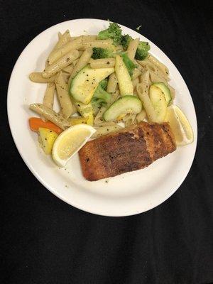 Grilled salmon with penne veggies and garlic butter