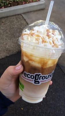 Large iced Carmel macchiato