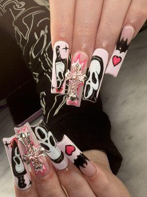 Scary movie , ghost face , spooky , Halloween, nail art