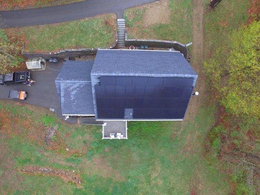 Concerned about aesthetics? We offer All-black Solaria panels like the one on this house!