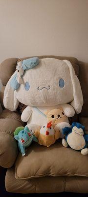 Winning plushies with mega Cinnamoroll plush