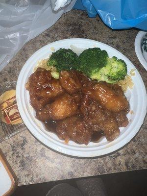 General Tso's Chicken lunch special