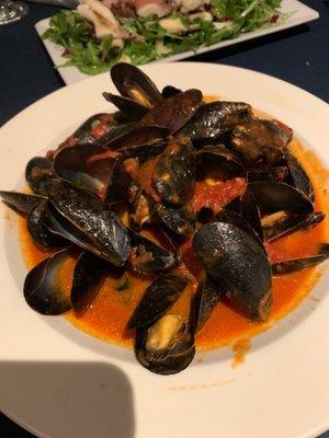 Mussels in red sauce