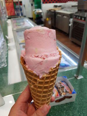 Circus animal cracker waffle cone - Hawaii aunty hooked it up w extra scoop!