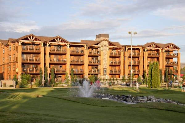 The exterior of the Lake House at Chelan