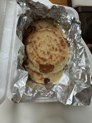 Cheese pupusas