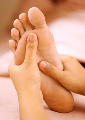 foot massage ! Nice! Reflexology massage!!