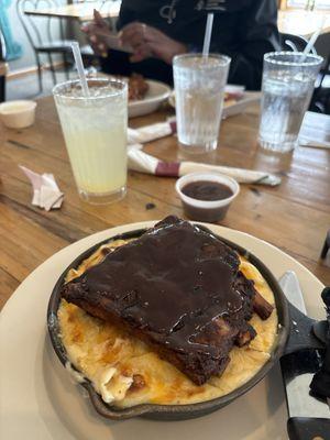 Rib and Mac & Cheese