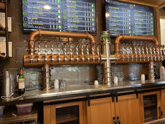 Lotsa beers on tap